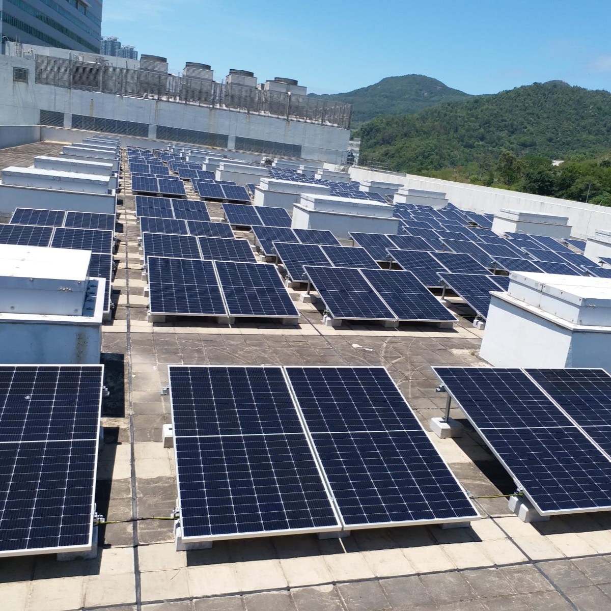 安裝太陽能板－太陽能工程工程紀錄相片